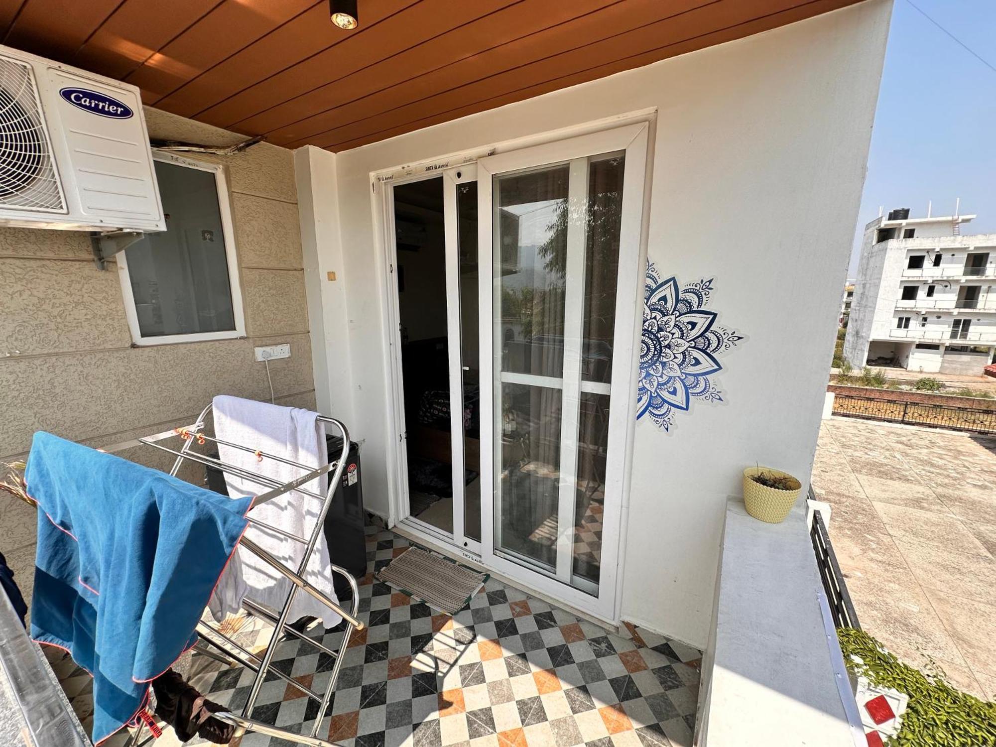 Yoga Retreat At The Ganges In Rishikesh Villa Exterior photo